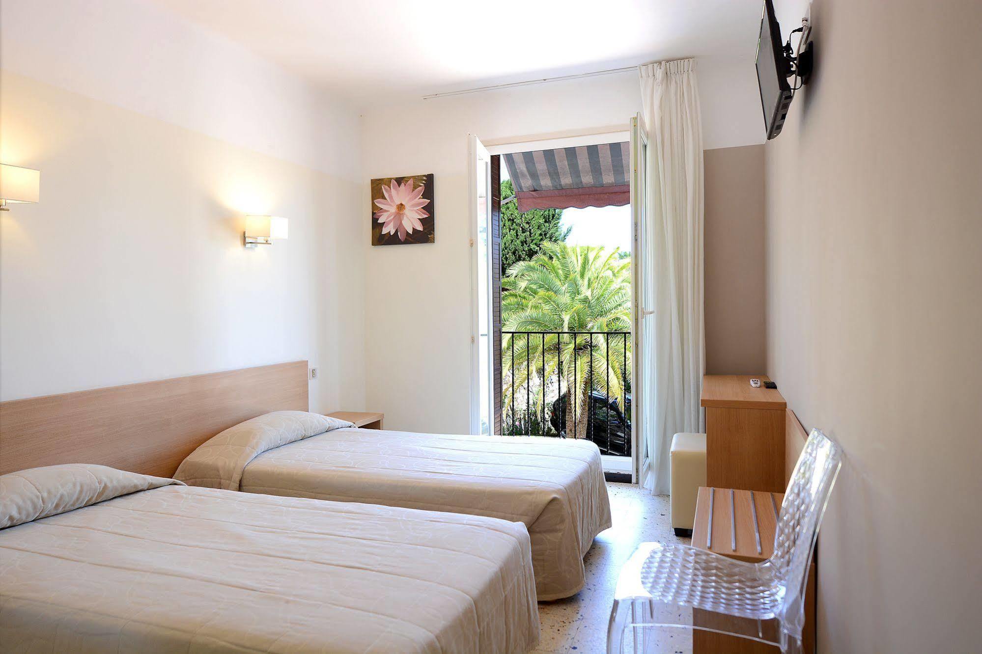 Hotel De Porticcio Екстер'єр фото
